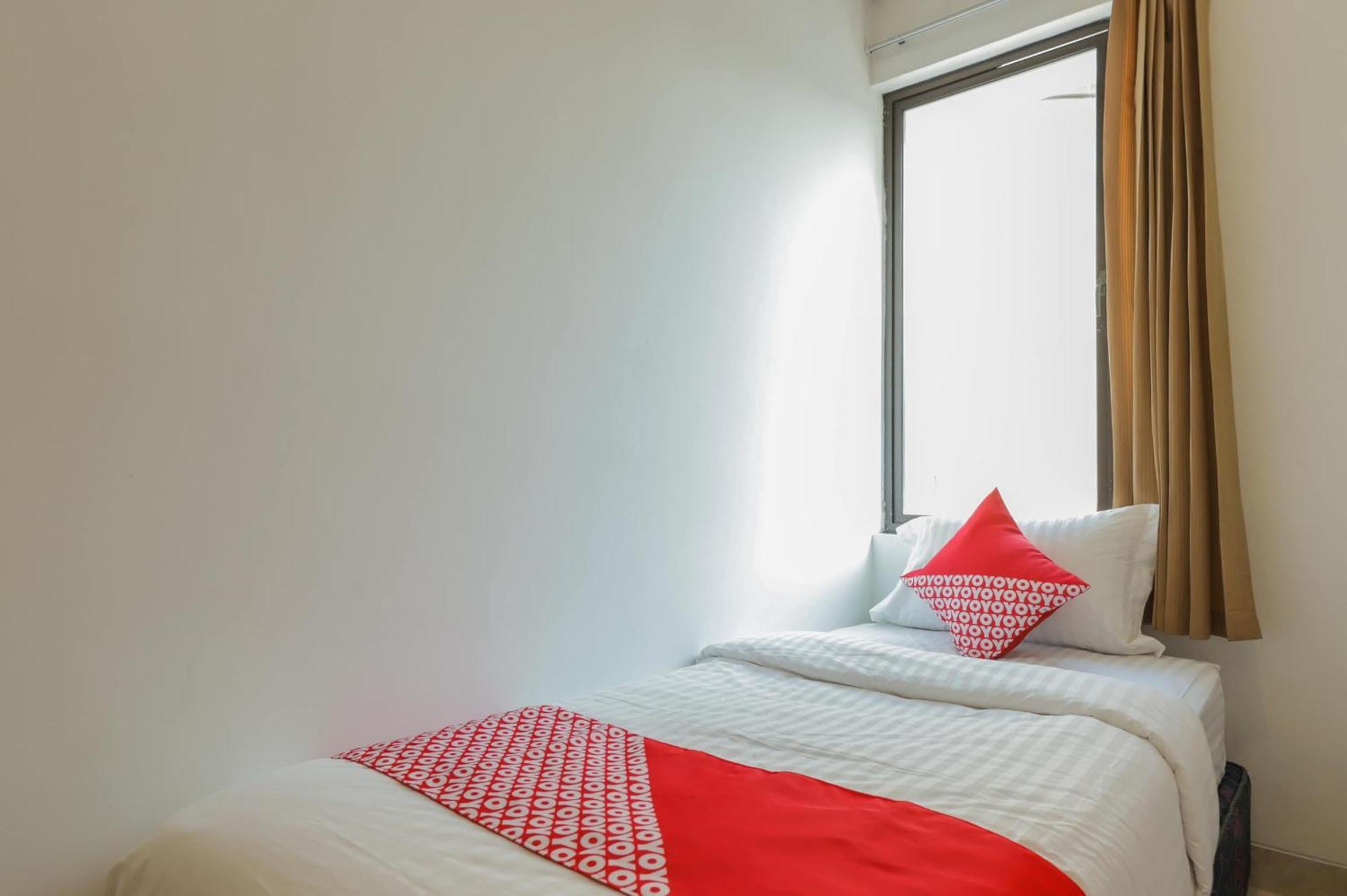 Hotel Super Oyo 866 Idola Jakarta