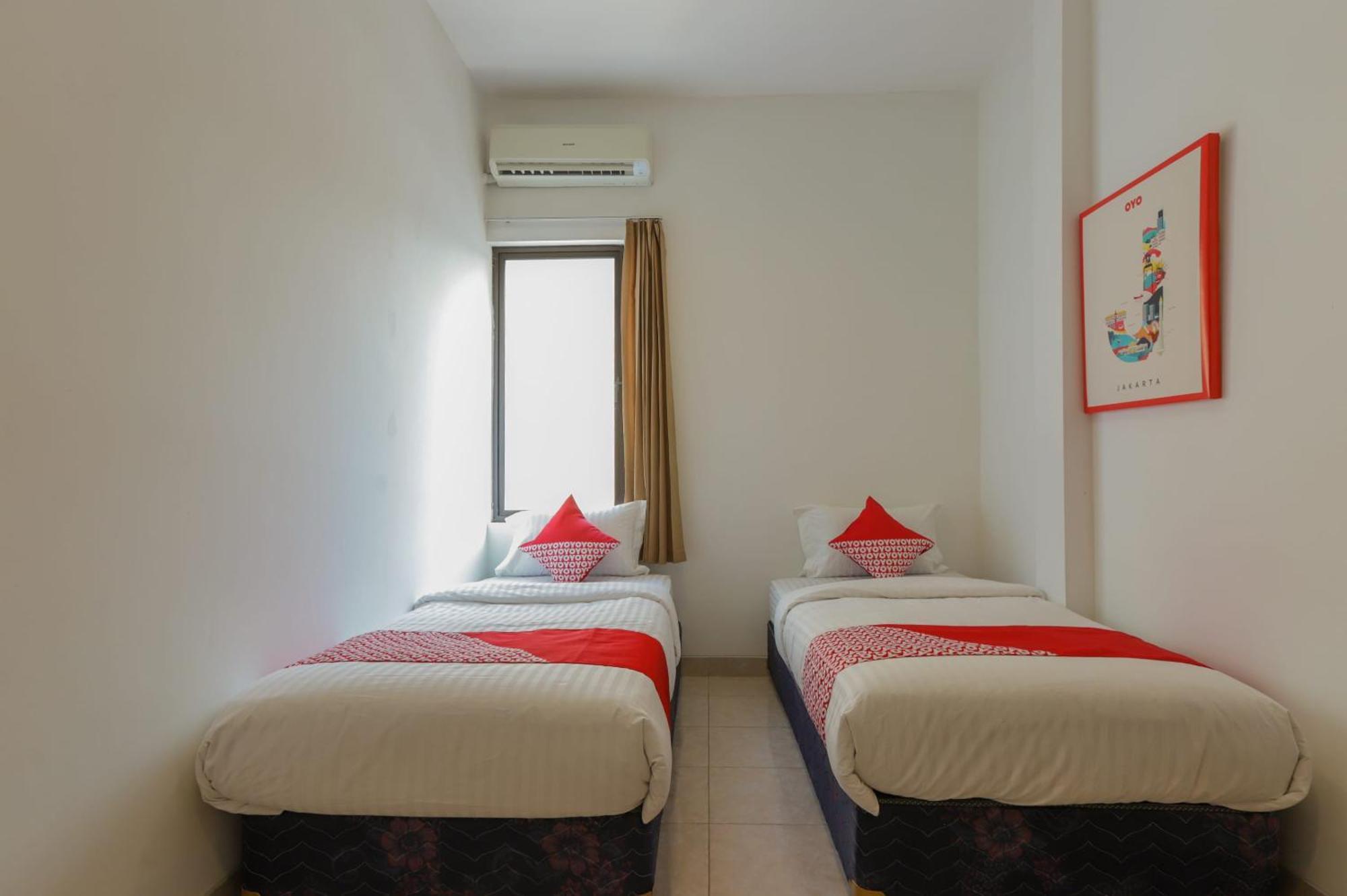 Super Oyo 866 Idola Hotel