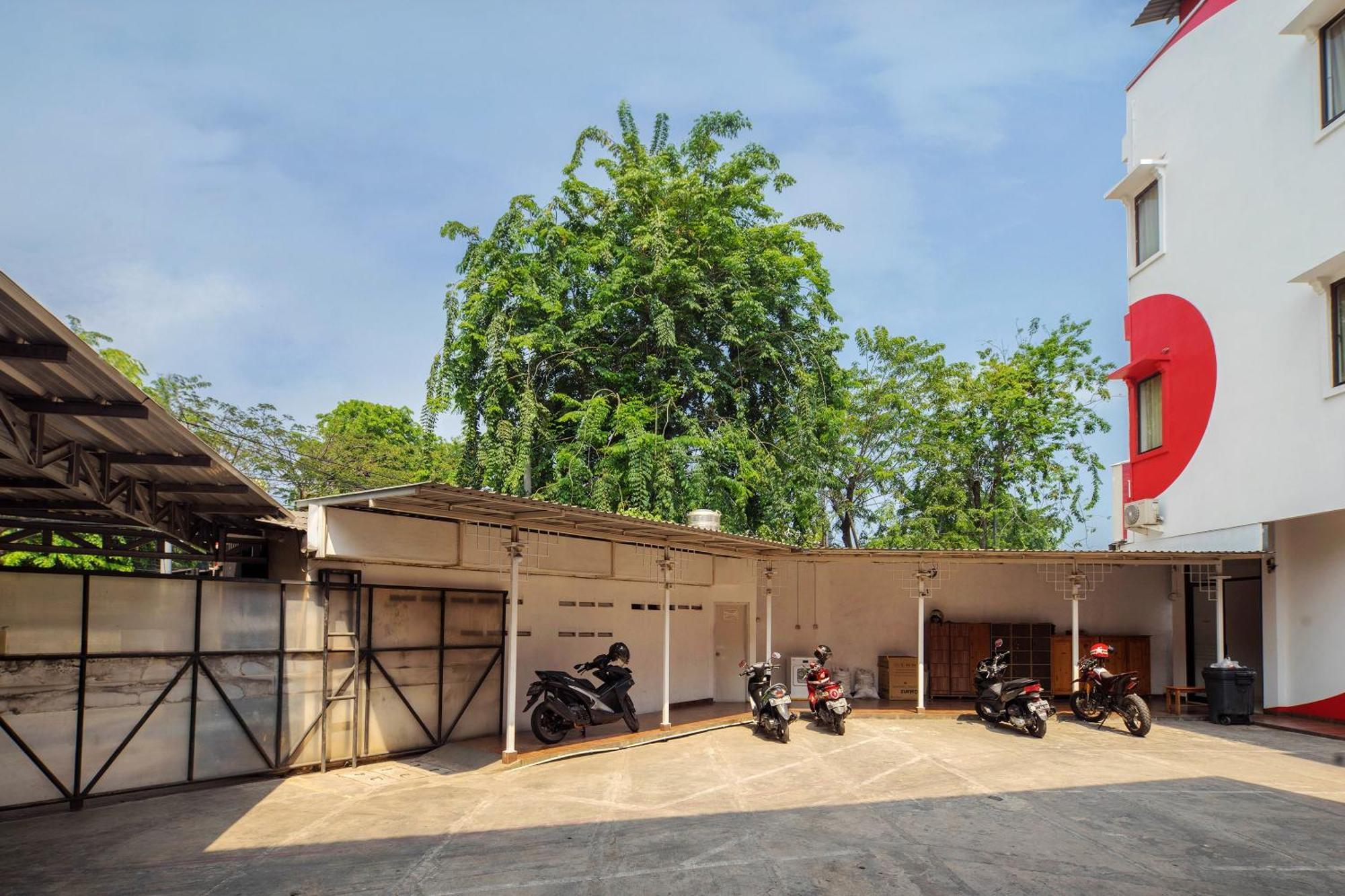 Super Oyo 866 Idola Jakarta